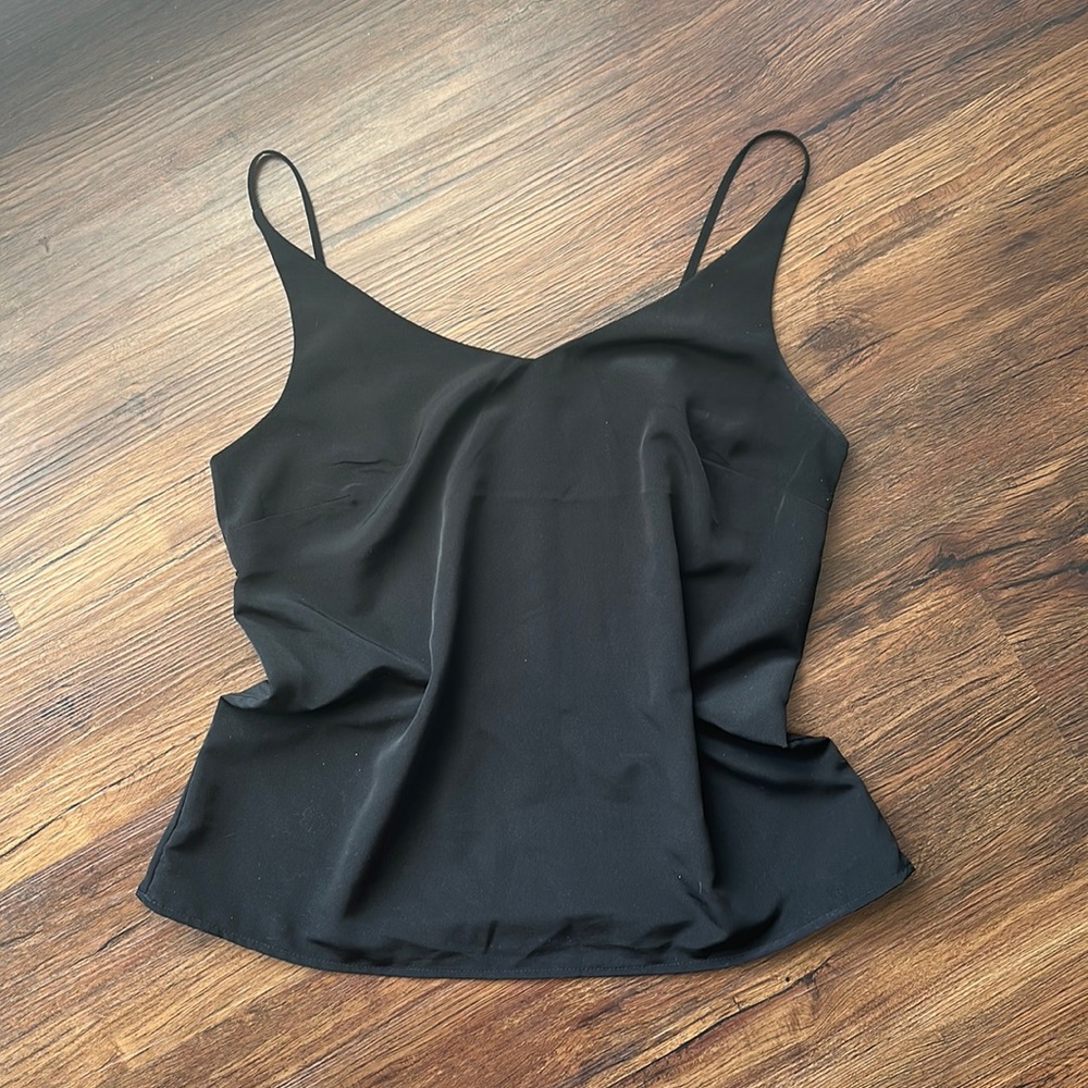 Banana Republic V-neck formal tank, size medium